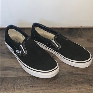 Black Slip-on Vans